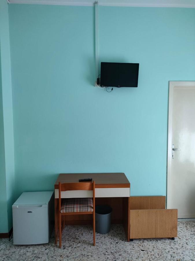 Albergo La Primula เคียนเชียโนแตร์เม ภายนอก รูปภาพ